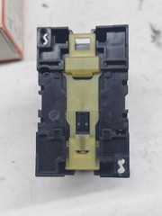AMAT 1200-90154 ABB B30 B30-30-00 CONTRACTOR TYPE B30-30 24 VAC NEW MAKE OFFE
