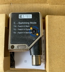 New PEPPERL+FUCHS DK12-11/124/136 132616 Color-coded sensor