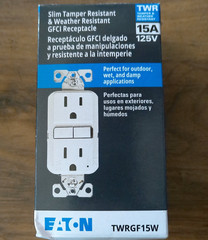 New EATON TWRGF15W Tamper & Weather Resistant Slim White GFCI Receptacle
