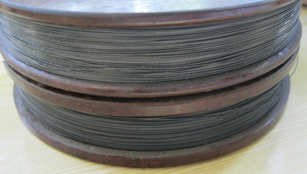 Tungsten-wolfram/Rhenium Wire, W80/Re20 – W95/Re5 D 0.35 mm – 500 mm.