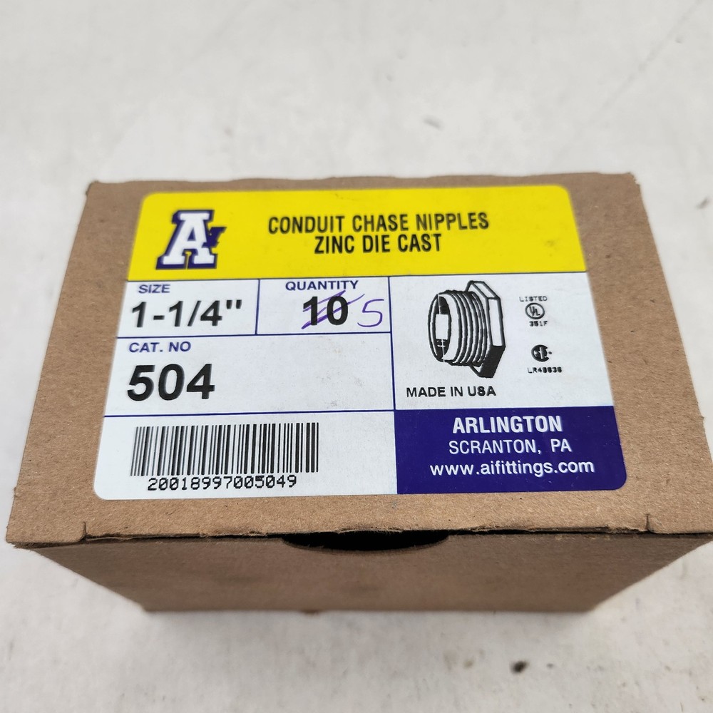 NEW Arlington 504 Box of 4 1 1/4″ Conduit Chase Nipples Zinc Die Cast AK