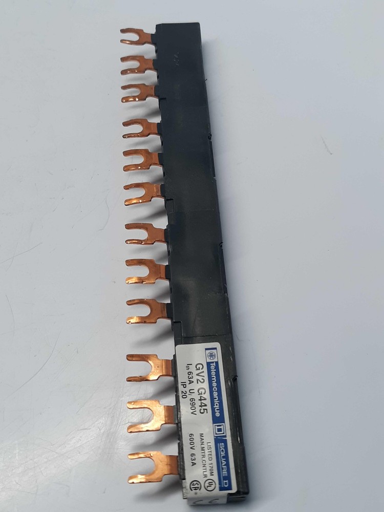Telemecanique GV2 G445 Square D 3-Pole 4-Position Busbar 600V 63A