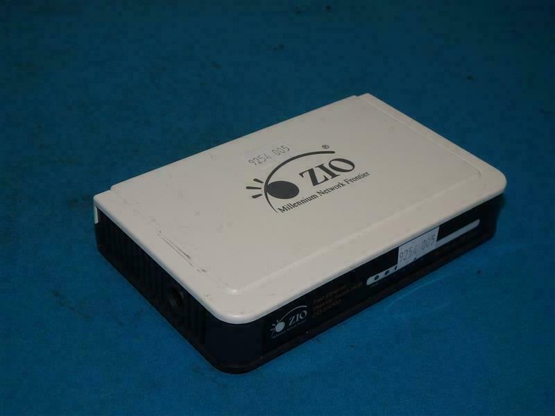 ZIO ZIO-SW500 Fast Ethernet Desktop Switch HUB