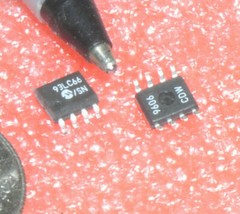2 NEW MICROCHIP 93LC66 4K MICROWIRE N-SERIAL E EPROM IC SN 8-SOIC USA