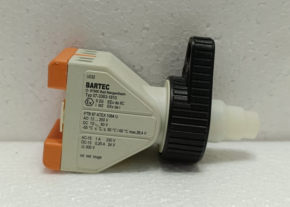 Bartec D-97980 Bad Mergentheim Illuminated Button 07-3363-1810 | New Surplus