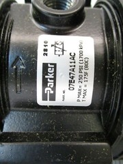 Parker Filter/Regulator #07E47A11AC P Max 250PSI Temp Max 175°F 80°C A896AES