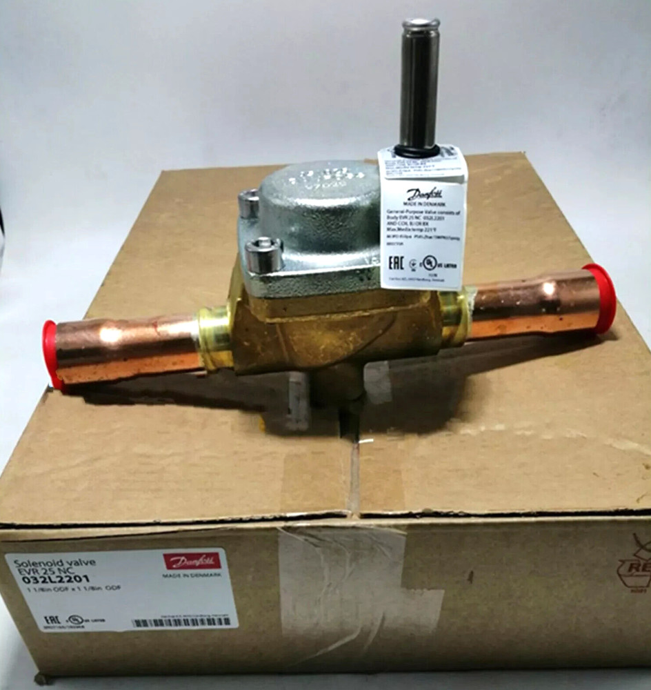 1PC- Danfoss 032L2201 Solenoid valve, EVR 25, Solder, ODF, 1 1/8 in- Brand New