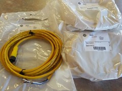 889D-F4AC-3 Allen Bradley Cordset Ser B 4 PIN DC Micro Straight 3 Meter