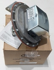 NEW IN ORIGINAL BOX Dwyer 1638-1 T51AH Differential Pressure Air Filter Switch