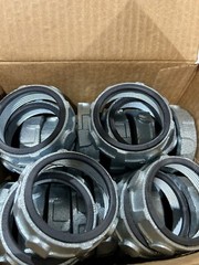 O-Z Gedney IBC-200 Threaded INSULATED GROUNDING BUSHINGS 2” Box 25 New Old Stock