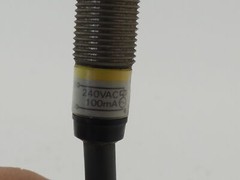 Omron E2E-X2Y2 6′ Inductive Proximity Sensor 240VAC 100mA – NEW Surplus!