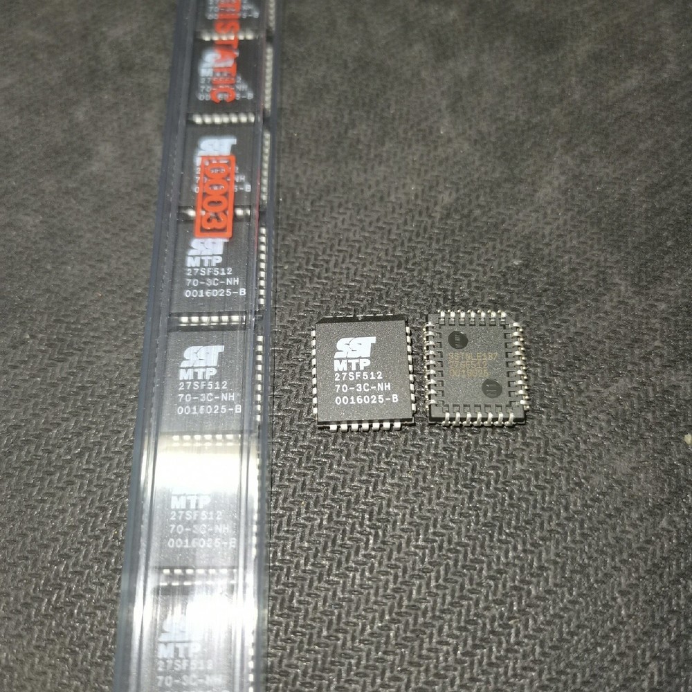 New SST27SF512-70-3C-NH 27SF512 512Kbit Flash Memory PLCC32 x 2pcs
