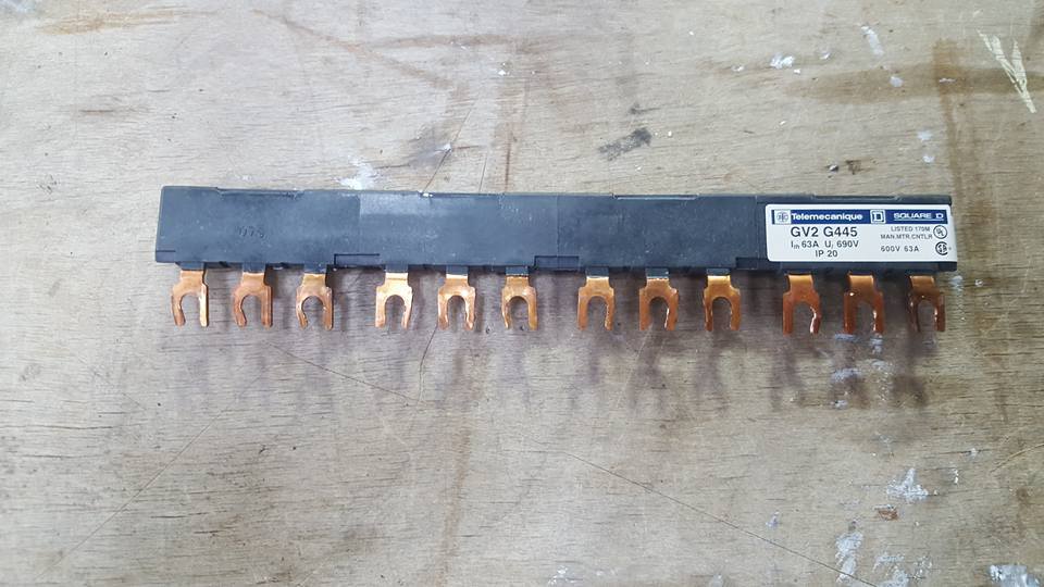 TELEMECANIQUE GV2 G445 COMPACT BUSBAR W221
