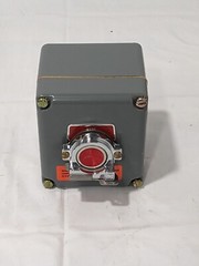 Square D Heavy Duty 600V AC Unit Control Station “Stop” 9001-KYK-15