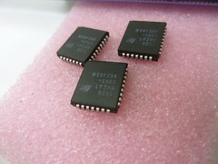 3 pieces M28F256-15C3 = 28F256 256Kbit (32Kx8) FLASH -40° to +125°C NEW ~