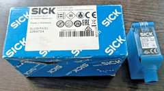 1PC- SICK GL10G-P4251 Photoelectric sensors 1064704- NEW