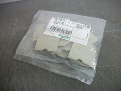 TELEMECANIQUE BAG OF 19 2,5/4 4mm2 END COVERS AB1AC24 NEW