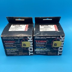 TORK`2008A`TURN LOCK MOUNT INSTANT RESPONSE PHOTOCONTROL NOB(LOT OF 2)Ships Free