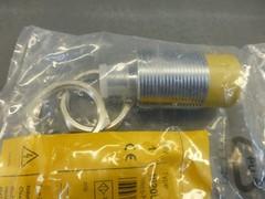 Turck Ni20U-M30-AP6X-H1141 Proximity Switch Sensor 10-30VDC – NEW Surplus!