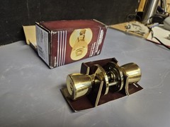 Mountain Security Interior Locking Polished Brass Tulip Door Knob 3130-105 NIB