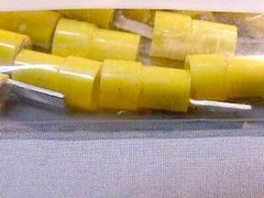 25 Thomas & Betts Sta-Kon TV10-10BL Insulated Straight Blade Terminals 12-10AWG