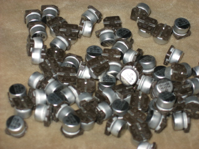 100uf 6 volt Surface Mount Capacitor, qty of 1, NOS