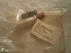 ITT CANNON XLR-5-12C XLR Connector M 5 POS Solder ST Cable Mount 5 Terminal