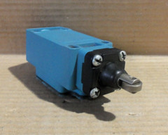 NEW HONEYWELL GLAC20C LIMIT SWITCH ENCLOSURE TYPE 1 , 4, 12, 13 AK