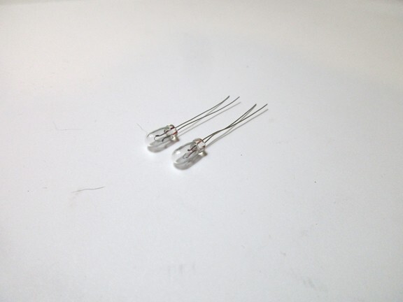 2 12 V 60ma 5mm X 10mm Miniature Incandescent Filament Lamps with Tracking #