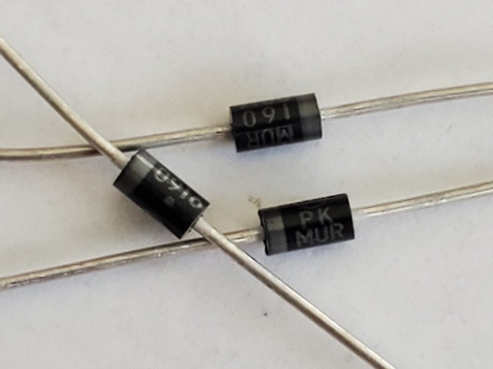 10pcs MUR160 1A 600V SWITCHMODE Power Rectifier