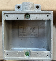 Hubbell Killark Duraloy 3/4″ GREY IRON FITTING 2FS-2M / 2FS-2MWW