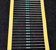 FIRSTOHM 1000x Metal Film Resistors 7.15kΩ 0.6W 50PPM 7150 Ohm Tolerance 1%
