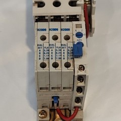 Cutler Hammer AN16BN0 Size 0 , Series A1 , 18 Amp With Aux Contact and Heaters