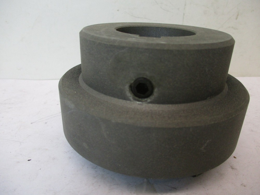 New open-box Bore: 1-5/8 Keyway: 3/8 Magnaloy Coupling Model 400 A912AES