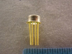 2 Mil-Spec Raytheon M38510/10102BIC Dual Op Amps 10-Lead Metal Can Package
