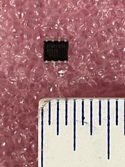 AT93C46-10SC-2.7 Serial EEPROM 1-Kbit 64X16 8 SOIC ATMEL (LOT OF 20)