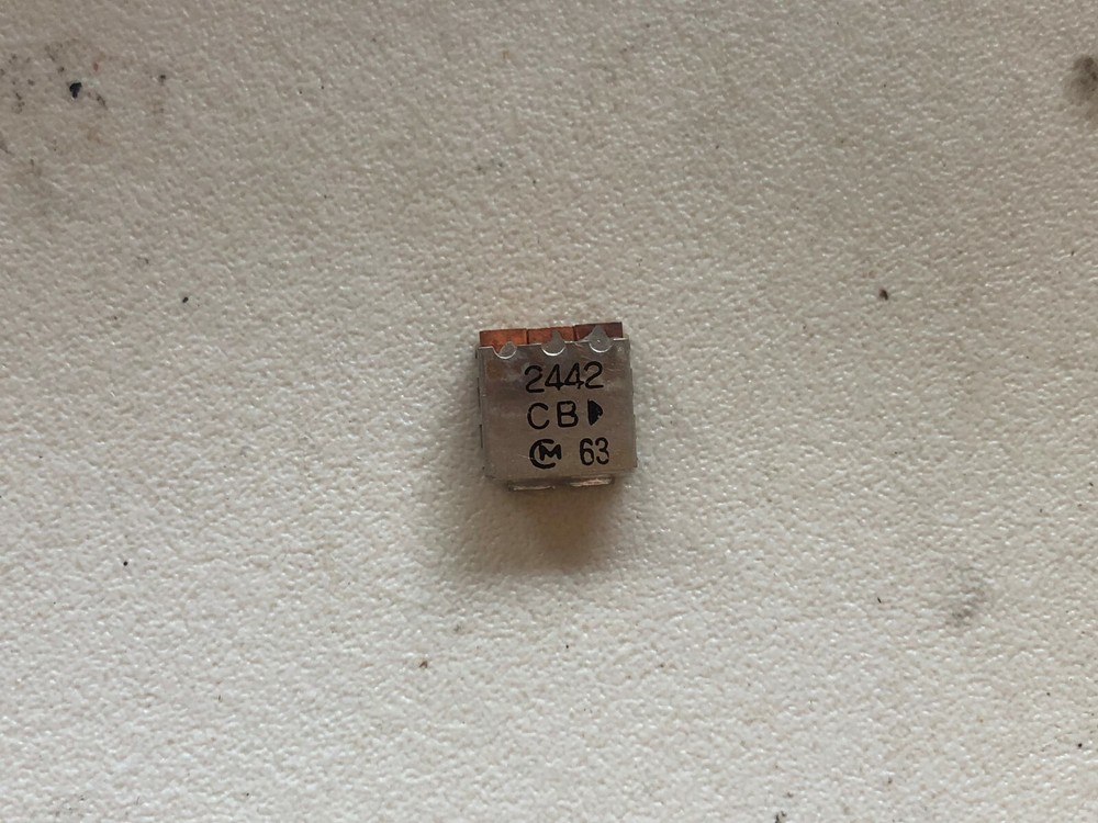 570 pieces MURATA DFC32R44P084BHD Filter 2442MHz NEW