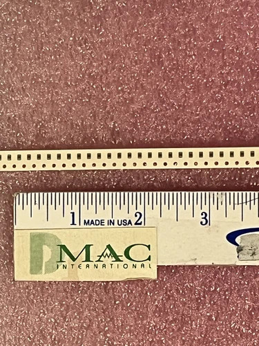 GMC21CG221J50NT 220PF 50V C0G NPO 0805 CERAMIC CAPACITOR CAL CHIP (100)