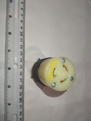 HUBBLE MIDGET TWIST LOCK FEMALE PLUG 3 PIN 15A 125V