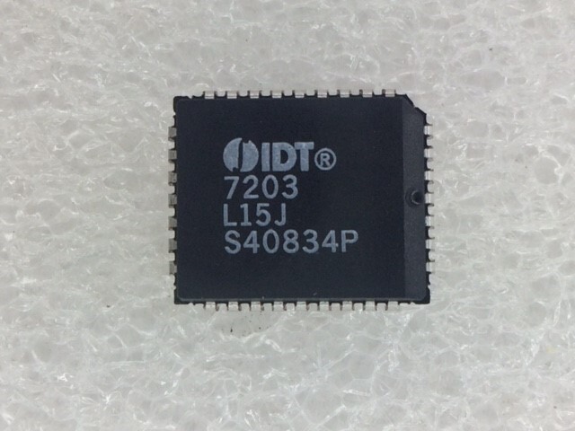 IDT7203L15J IDT 7203L15J IC MEM FIFO 2048X9 15NS 2 PIECES