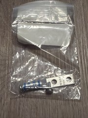 Cisco 69-0815-01 Grounding Lug with Screws Die 24 Blue 6 STR 30N CU 901843