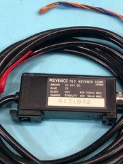 KEYENCE FS2-60 PHOTOELECTRIC SENSOR, 166170