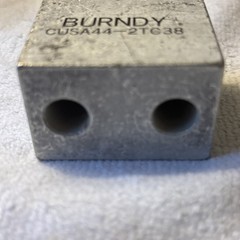 Burndy CUSA442TC38 HYSTACK Copper 3/8” 2 Holes #25021608 New In Box USA