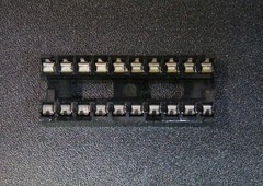 20 Pin DIP Single Wipe IC Sockets .3 Inch Wide NOS (16 Pack – FULL TUBE)