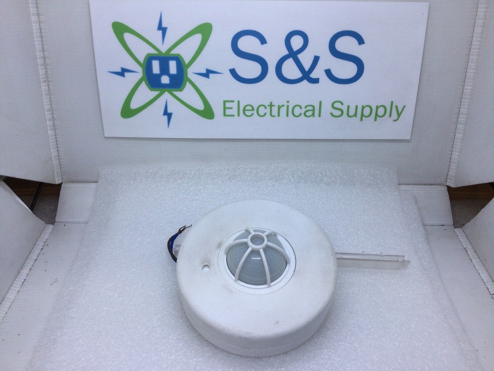 Infrared Motion Sensor Detector 110/240V