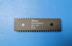 (1 PC) Z80 CPU ZILOG Microprocessor, 8-Bit, 6.17MHz, NMOS, PDIP40