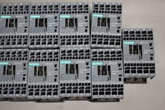 Lot of 13 Unused SIEMENS POWER CONTACTORS 3RT2015-2AP61-1AA0
