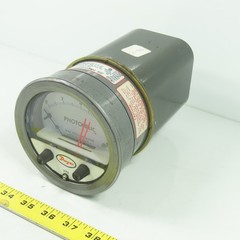 Dwyer A3000 120VAC Photohelic Pressure Switch Gauge 0-8″ Water 25PSIG