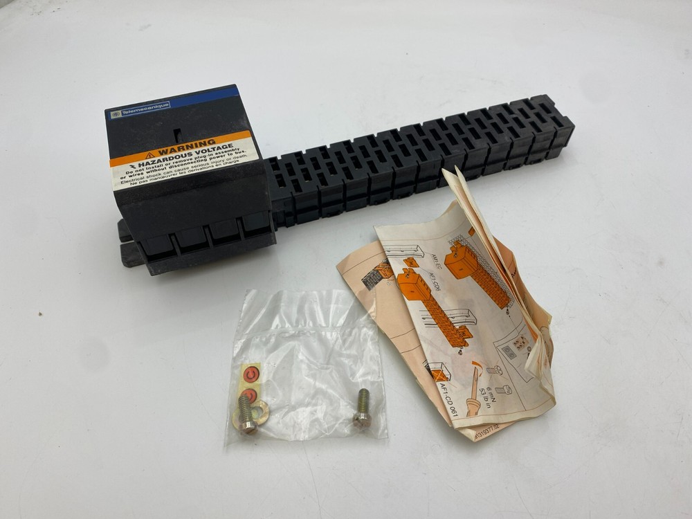 Telemecanique AK5-JB143 Linergy Busbar 13″ 160A 600V 3 Phase NOS 160 Amp