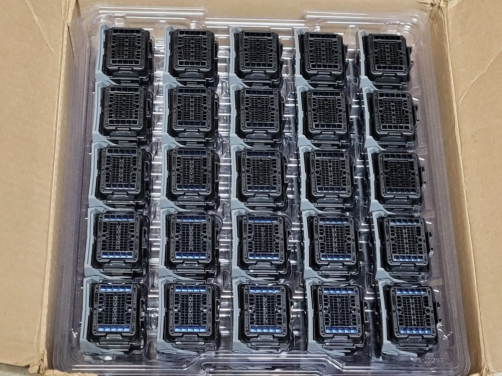 25 Pieces TE CONNECTIVITY 2386198-1 68 Positions , Hybrid Female Black Housing